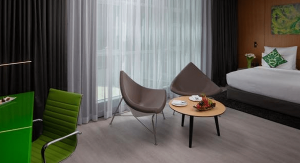 سوئیت Sky Garden با فضای نشیمن و اتاق خواب مجزا، طراحی لوکس و منظره شهر در هتل Al Khoory Sky Garden دبی