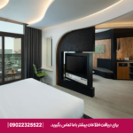 اتاق Sky Premium با تخت دبل، وان حمام و فضای نشیمن شیک در هتل Al Khoory Sky Garden دبی