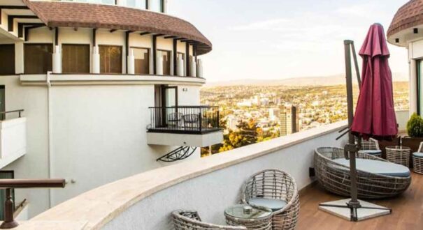 هتل آدامو (Hotel Adamo) تفلیس