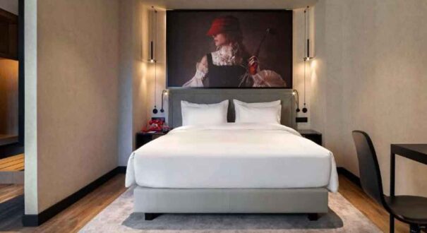 هتل رادیسون رد (Radisson RED) تفلیس