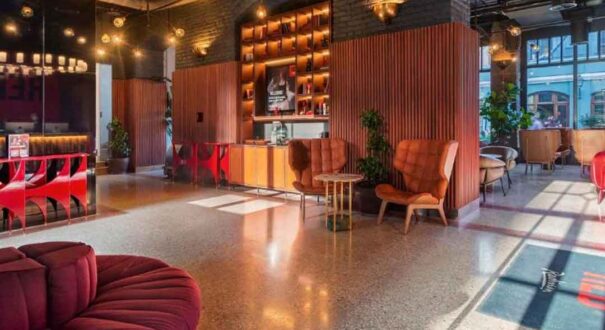 هتل رادیسون رد (Radisson RED) تفلیس