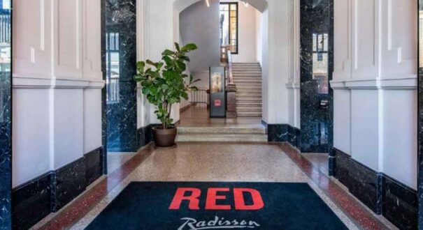 هتل رادیسون رد (Radisson RED) تفلیس