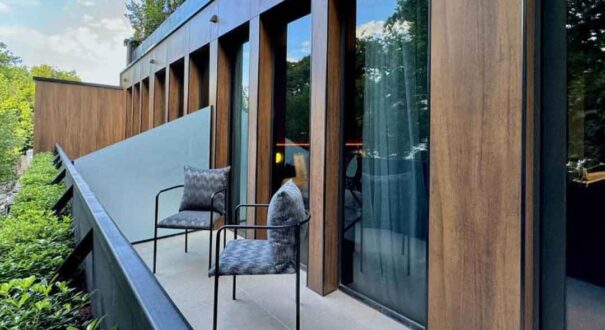 هتل (Tbilisi Edition - Design Hotel Tbilisi) تفلیس