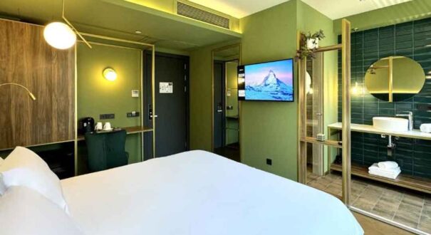 هتل (Tbilisi Edition - Design Hotel Tbilisi) تفلیس