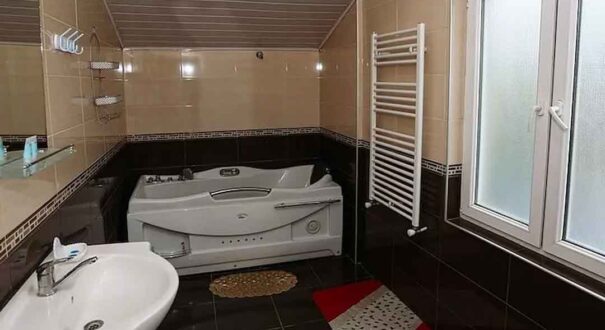 هتل آیساکا (Hotel Isaka) تفلیس