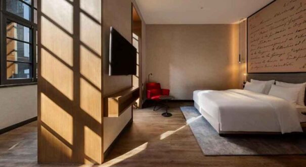 هتل رادیسون رد (Radisson RED) تفلیس