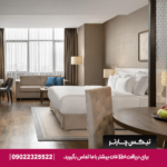 سوئیت لوکس هتل بارسلو استانبول با طراحی مدرن، تخت دبل بزرگ و چشم‌انداز شهری.​